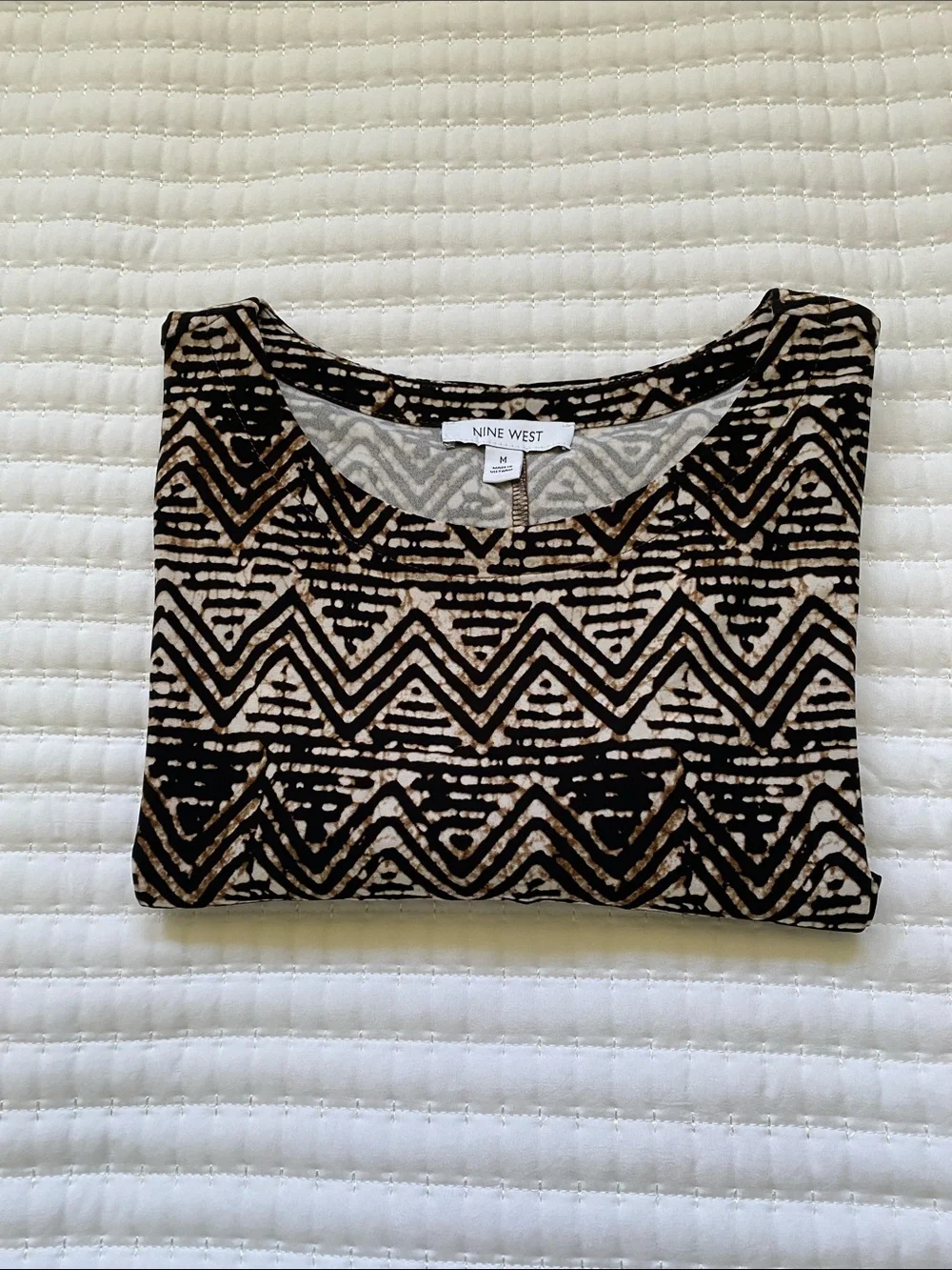 Nine West Black Brown and Cream Colored Zig Zag T-Shirt Style Dress Size Medium